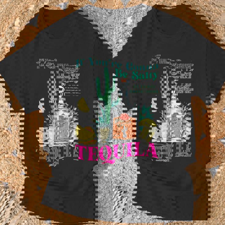 塩辛くなるならテキーラのサマーパーティーを持ってきて Tシャツ 高齢者への贈り物