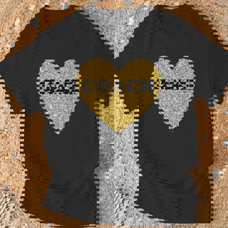 女性用および男性用コーチハートスポーツコーチ Tシャツ 高齢者への贈り物