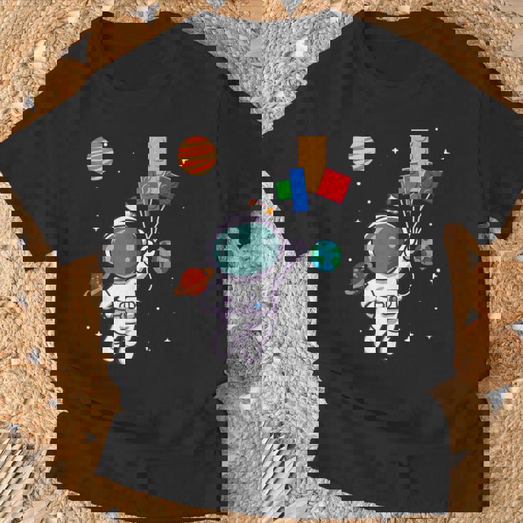 宇宙飛行士とレゴバルーンの冒険 Tシャツ 高齢者への贈り物