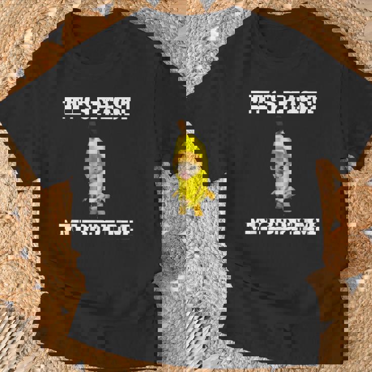 寝る時間が過ぎた面白い猫のミーム Tシャツ 高齢者への贈り物