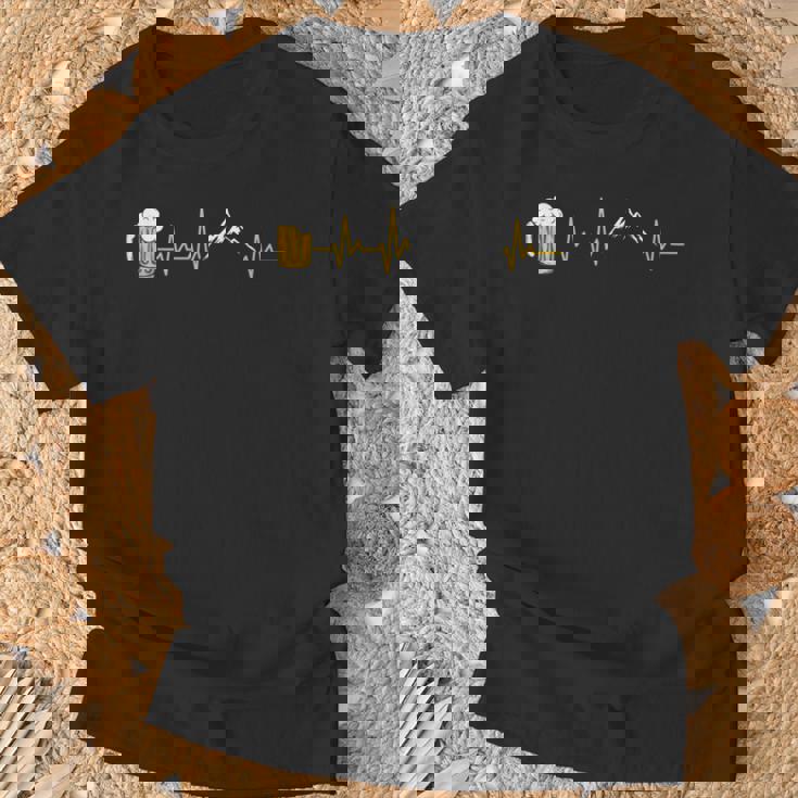 山とビール ハートビート 山小屋 ハイキング アルプス 登山 Tシャツ 高齢者への贈り物