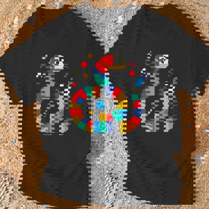 幾何学的 ミニマリズム イラスト ガーター 蛇 爬虫類 Tシャツ 高齢者への贈り物