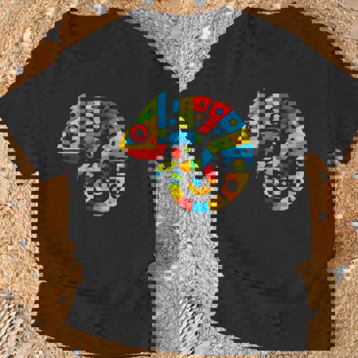 幾何学的ミニマリズム イラスト カメレオン 爬虫類 Tシャツ 高齢者への贈り物