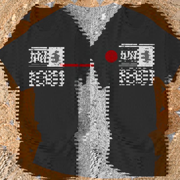 日本剣道レトロフラッグサムライ日本武道クラブ Tシャツ 高齢者への贈り物