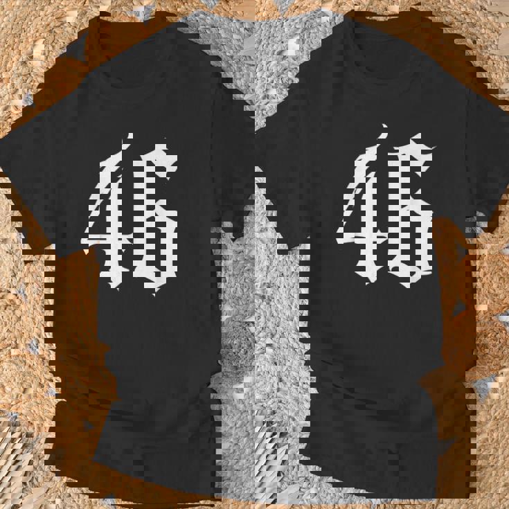 旧英数字 46 46 Tシャツ 高齢者への贈り物