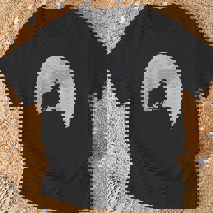 月と犬のシルエット シェルティーシェットランドシープドッグ Tシャツ 高齢者への贈り物