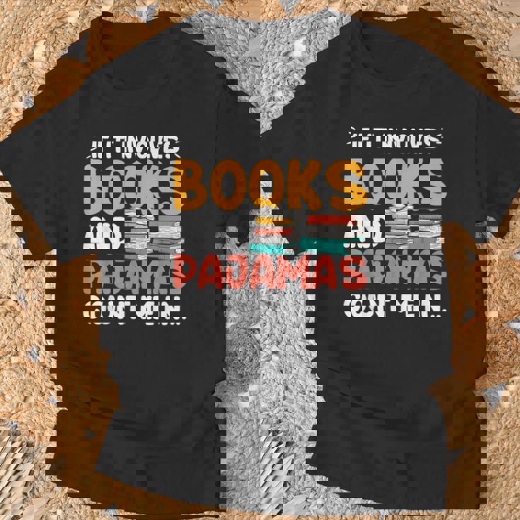 本やパジャマが関係するなら、おもしろい本好きの言葉 Tシャツ 高齢者への贈り物