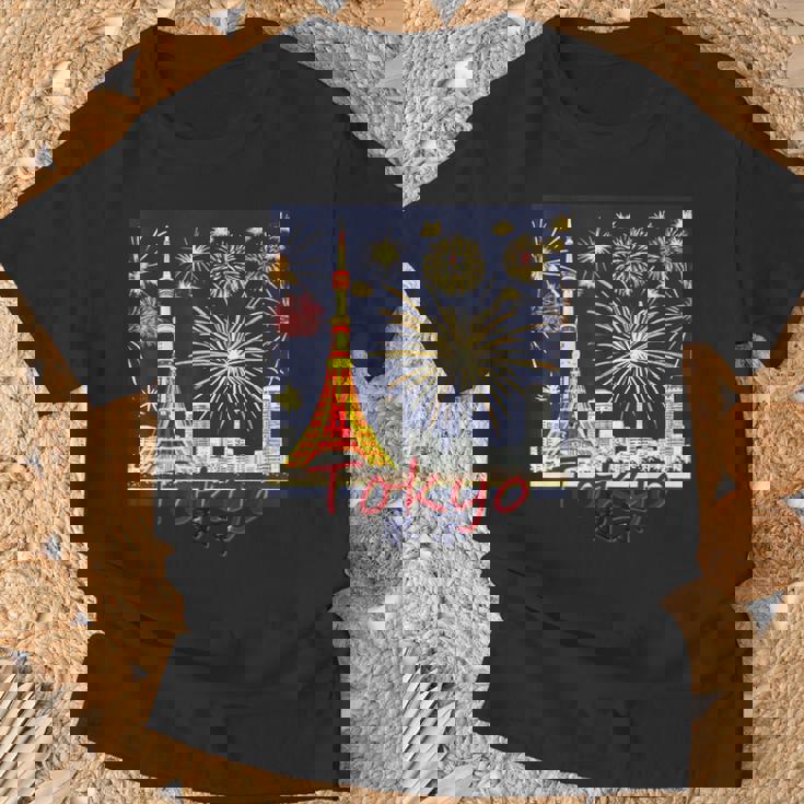 東京 東京タワーと花火大会 日本 漢字 By Kana Kanjin Tシャツ 高齢者への贈り物