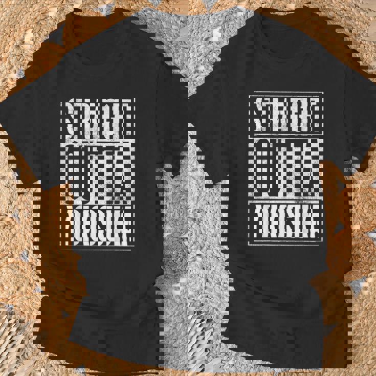 横須賀 ストレート・アウト・オブ・横須賀 Tシャツ 高齢者への贈り物