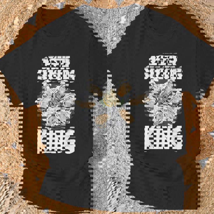 牡蠣を喰わせる王の牡蠣 Tシャツ 高齢者への贈り物