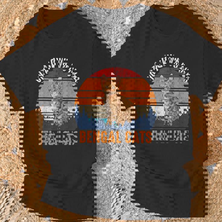 猫-ベンガル猫 Tシャツ 高齢者への贈り物