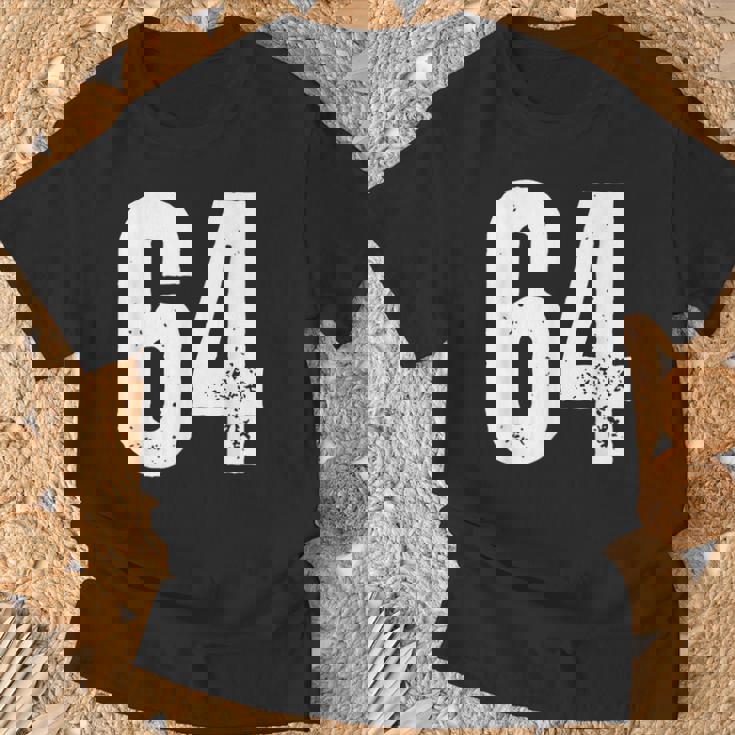 番号 64 Tシャツ 高齢者への贈り物