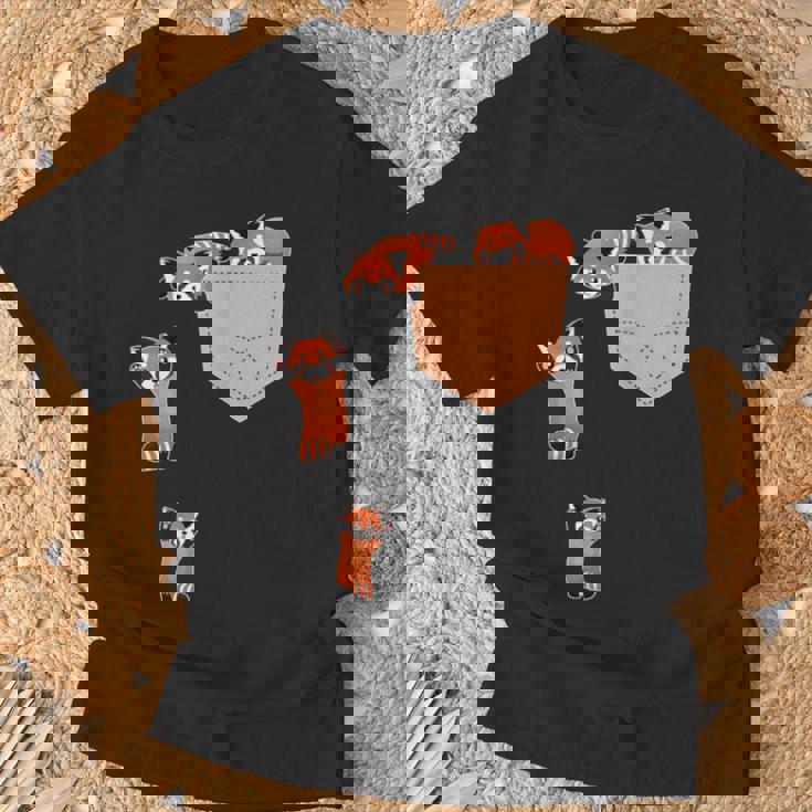 私のポケットファニーで家族のレッドパンダ Tシャツ 高齢者への贈り物