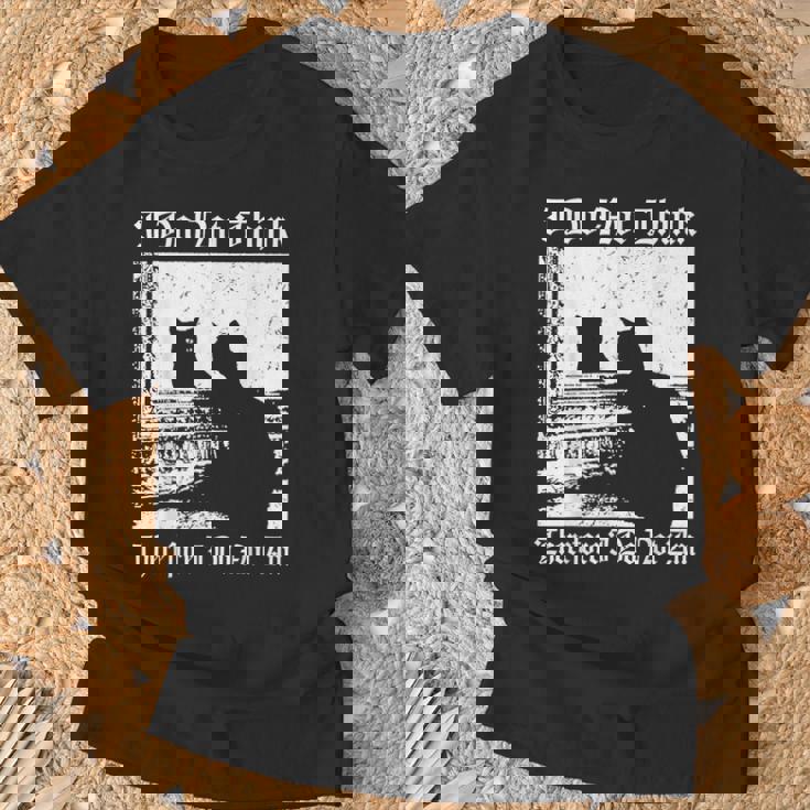 私はそうは思わないから黒猫は哲学者じゃない Tシャツ 高齢者への贈り物