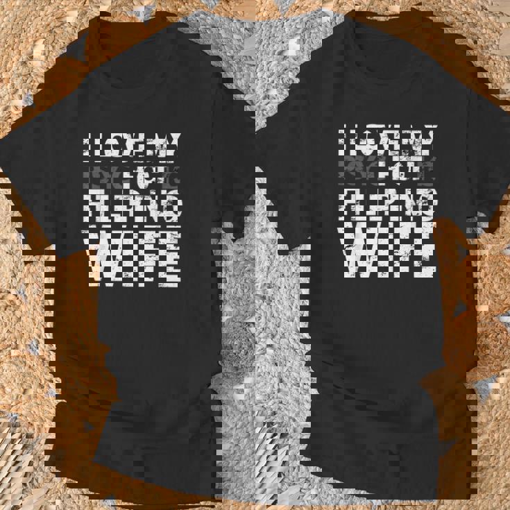 私は私の熱いフィリピン人の妻が大好きです-面白いフィリピン Tシャツ 高齢者への贈り物