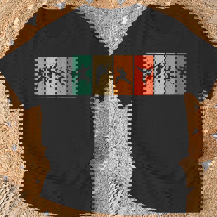 空手戦闘機シルエット空手 Tシャツ 高齢者への贈り物