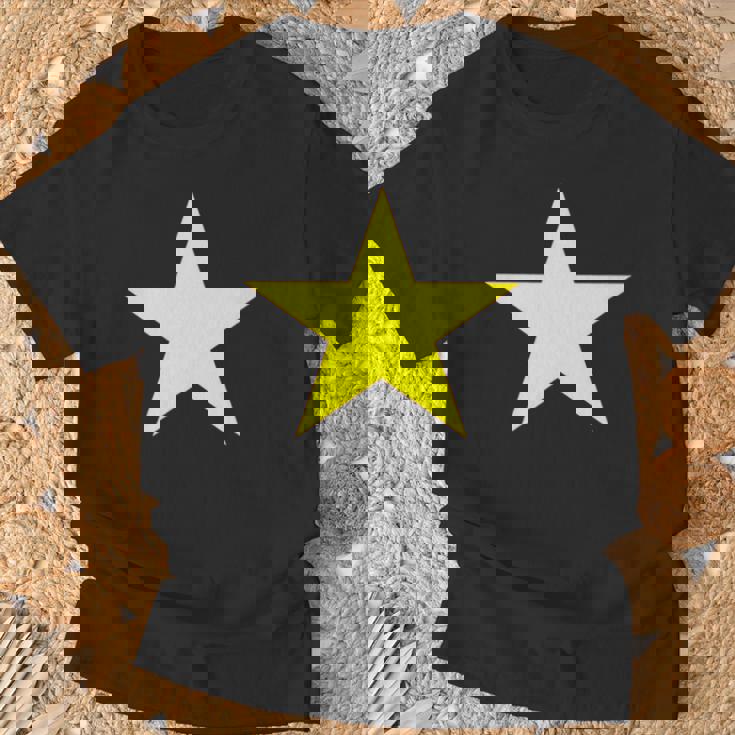 素晴ベトナム 人国旗ietnam Flag ベトナム の旗 男性用、女性用 Tシャツ 高齢者への贈り物