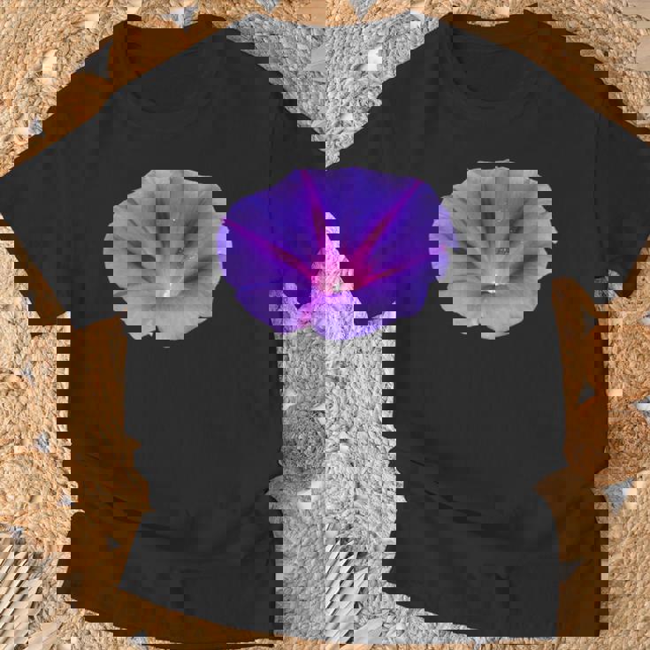 美しいパープルカラーの朝顔フラワーカットアウト Tシャツ 高齢者への贈り物