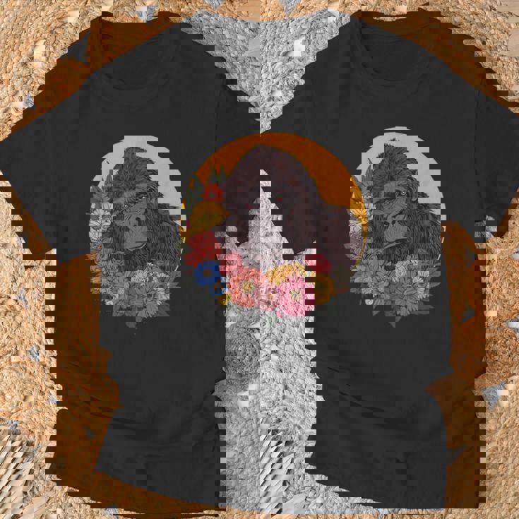 花のイラストとゴリラ Tシャツ 高齢者への贈り物