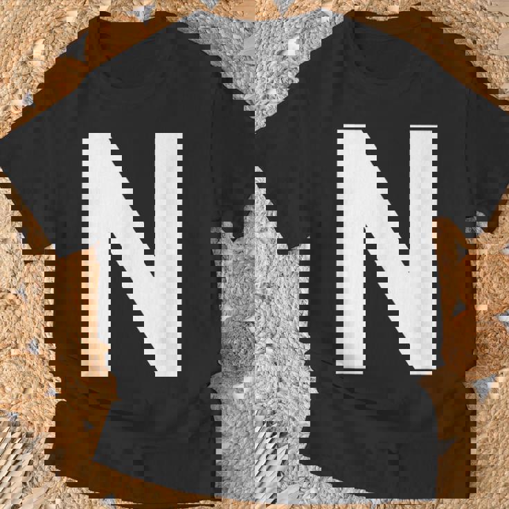英文字 N 大文字 アルファベット モノグラム イニシャル Abc Tシャツ 高齢者への贈り物