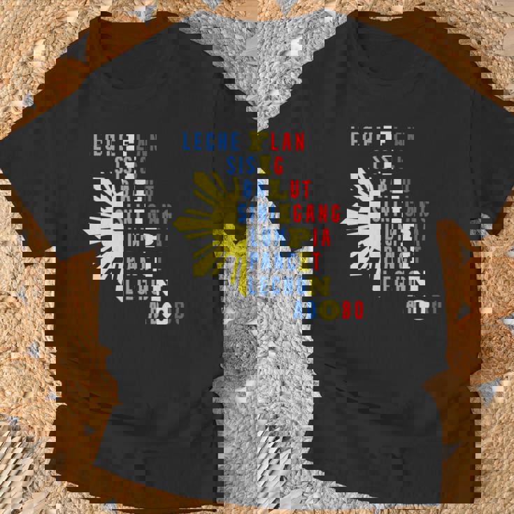 誇り高いフィリピン人のための有名な食べ物 フィリピンのデザイン Tシャツ 高齢者への贈り物