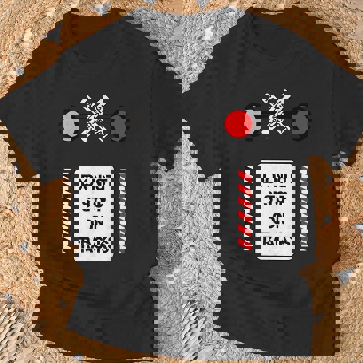 踏切サイン ハロウィン コスチューム 鉄道 電車 Tシャツ 高齢者への贈り物