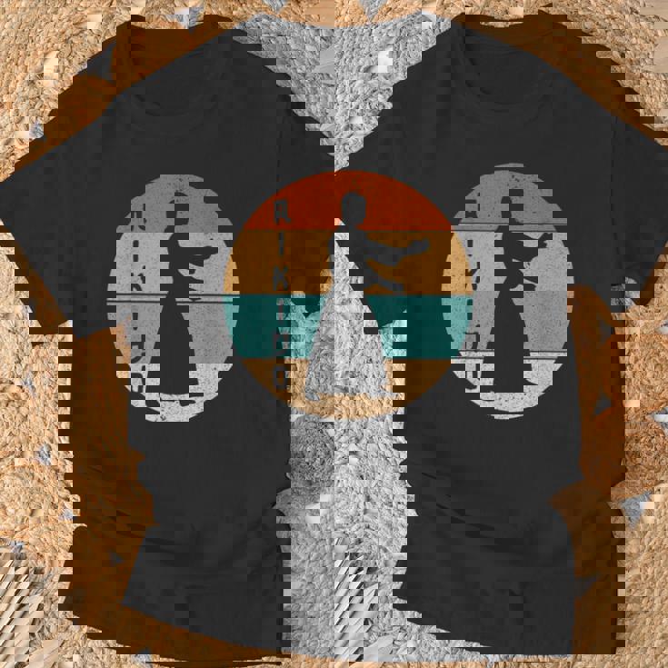 道場開業医のためのビンテージ合気道武道デザイン。 Tシャツ 高齢者への贈り物