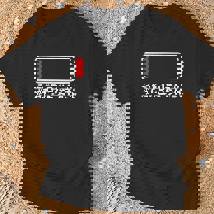 酒が足りません 充電 お酒好き ネタ 酒好き ビール好き ジョーク 酒カス 酒呑み おもしろ Tシャツ 高齢者への贈り物