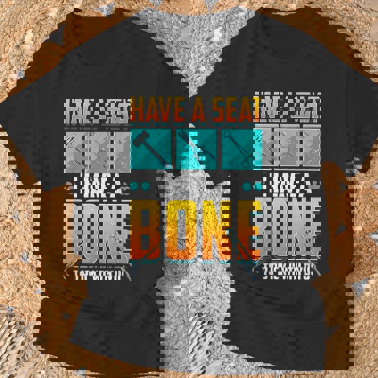 面白い 整形外科 医師 骨 整形外科 Tシャツ 高齢者への贈り物