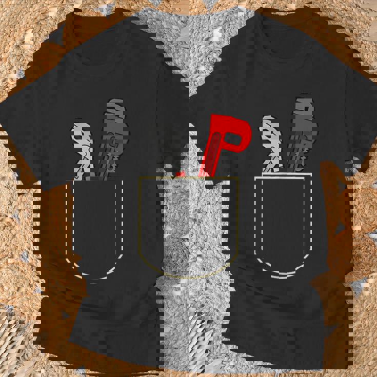 面白いパイプレンチ ポケット入り ギフト 配管工ポケット Tシャツ 高齢者への贈り物