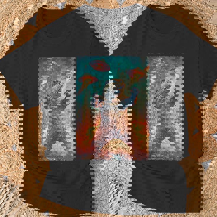 面白いレトロな日本の怪獣モンスターカワウソの自撮り写真東京ufo Tシャツ 高齢者への贈り物