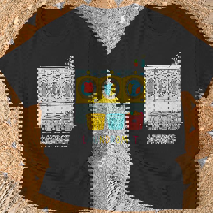 鮮やかでカラフルなコインランドリーテーマ カジュアル Tシャツ 高齢者への贈り物