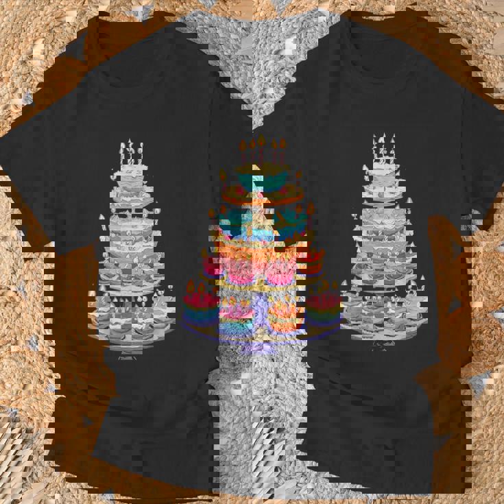 鮮やかな多層バースデーケーキ Tシャツ 高齢者への贈り物