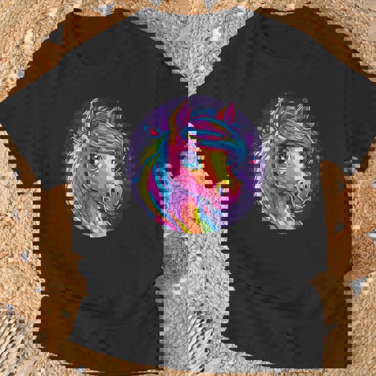 鮮やかな虹色の馬の魔法の夢 Tシャツ 高齢者への贈り物