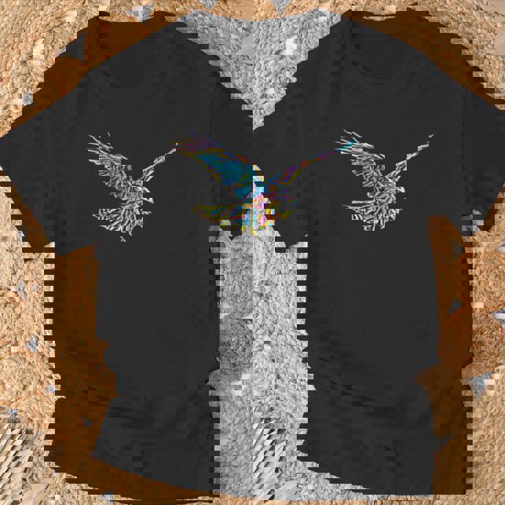 鷹モチーフ 鳥 獲物 くちばし 爪 カラフル 鳥 ハヤブサ Tシャツ 高齢者への贈り物