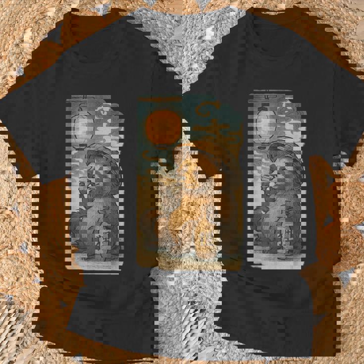 麦わら帽子をかぶったたぬき・酒・提灯・浮世絵風 Tシャツ 高齢者への贈り物