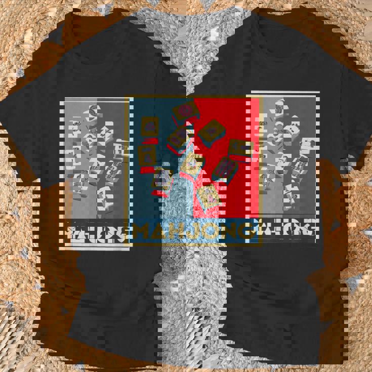 麻雀 牌 おもしろ グッズ 服 面白いtシャツ 文字入り 面白い 文字 ネタ プレゼント メンズ 雀士 Tシャツ 高齢者への贈り物