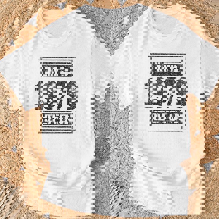 46歳の誕生日 男性 女性 46歳 ヴィンテージ 1979年 Tシャツ 高齢者への贈り物