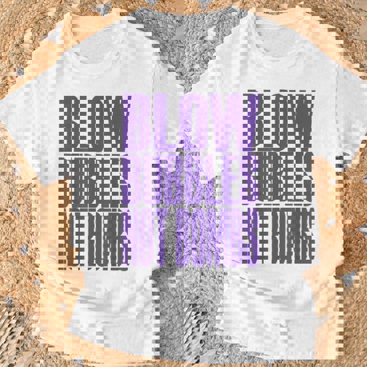 Big Print スローガン Blow Bubbles Not Bombs Rave Classic Tシャツ 高齢者への贈り物