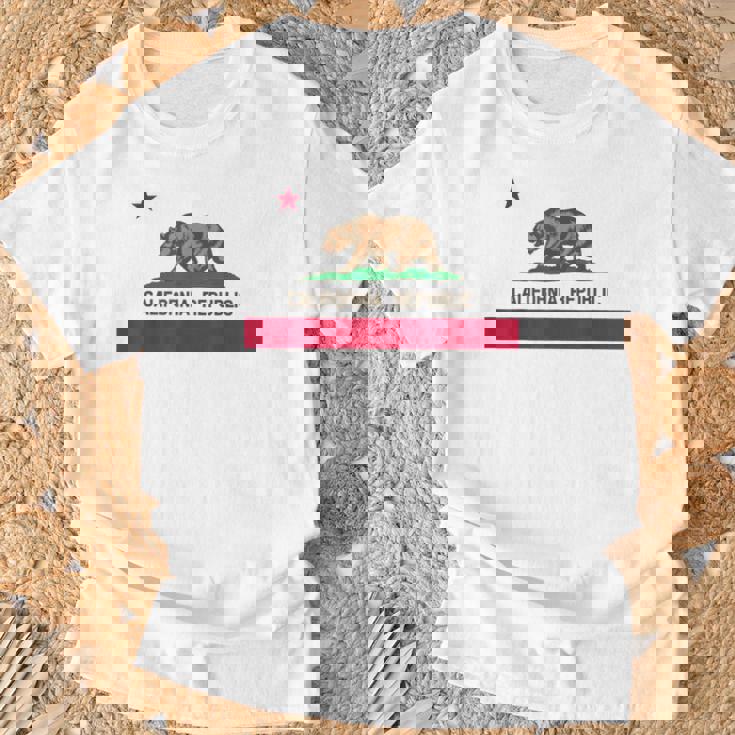 California Republic ノベルティ カリフォルニアベア カリフォルニアフラッグ Tシャツ 高齢者への贈り物