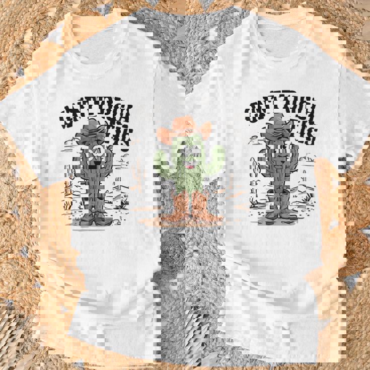 Can't Touch This Cactus Cowboy ウエスタンカートゥーン ユーモア Tシャツ 高齢者への贈り物