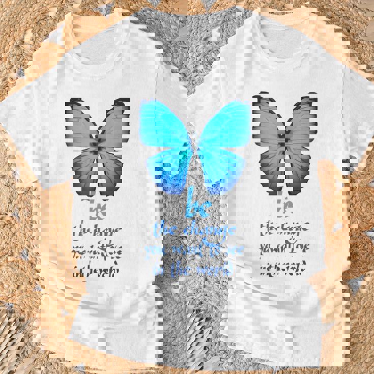 Be The Change 蝶 Tシャツ 高齢者への贈り物