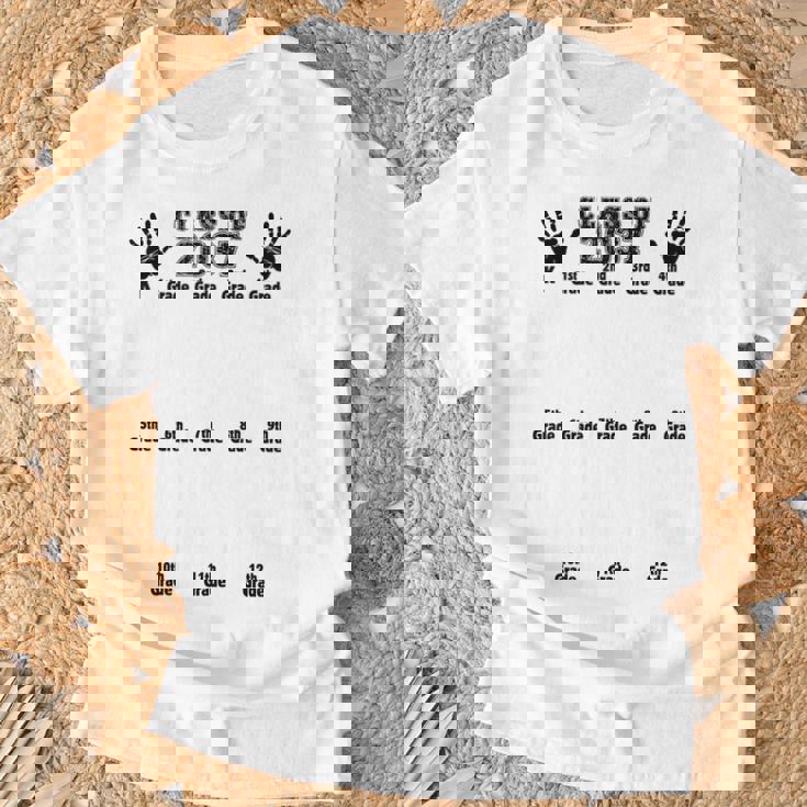 Class Of 2037 Grow With Me 手形 幼稚園 12年生 Tシャツ 高齢者への贈り物