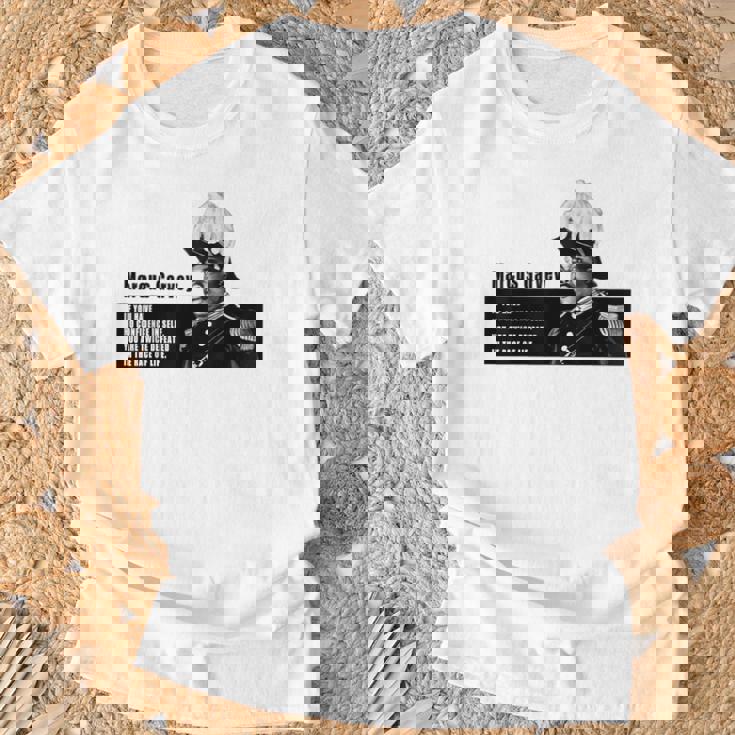 Confidence Inelf マーカス・ガーベイの名言 Tシャツ 高齢者への贈り物