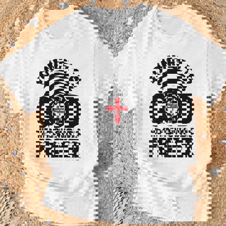 Connect To God The Password Is Prayer Jesus Christian Faith。 Tシャツ 高齢者への贈り物