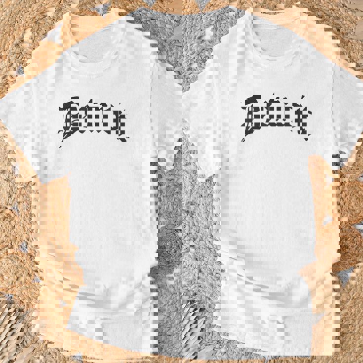 Detroit デトロイト Tシャツ 高齢者への贈り物