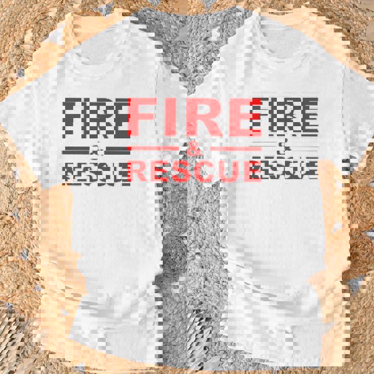 Fire Rescue 消防士 消防士 キッズ 若者 大人 男の子 女の子 Tシャツ 高齢者への贈り物