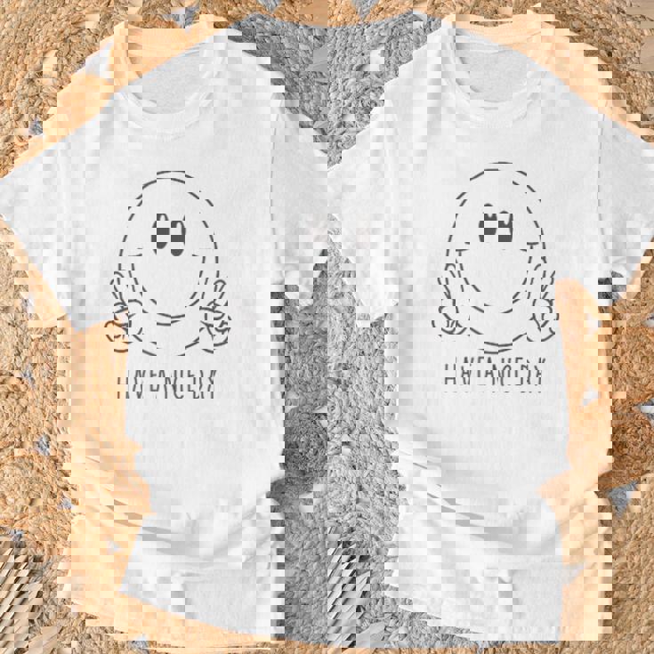 Have A Nice Day 70年代 かわいい ハッピーピース ハンドサイン スマイルフェイス Tシャツ 高齢者への贈り物