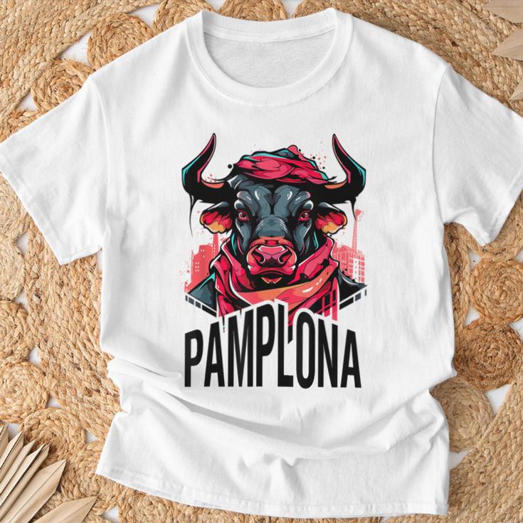 Ilustración Divertida Toroan Fermines De Pamplona Camiseta unisex Regalos para ancianos