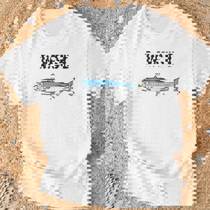 Iwashi イワシ 鰯 魚好き 願掛け 釣り好き 海釣り 趣味 おもしろ 寿司ネタ 趣味釣り 船釣り 釣り Tシャツ 高齢者への贈り物